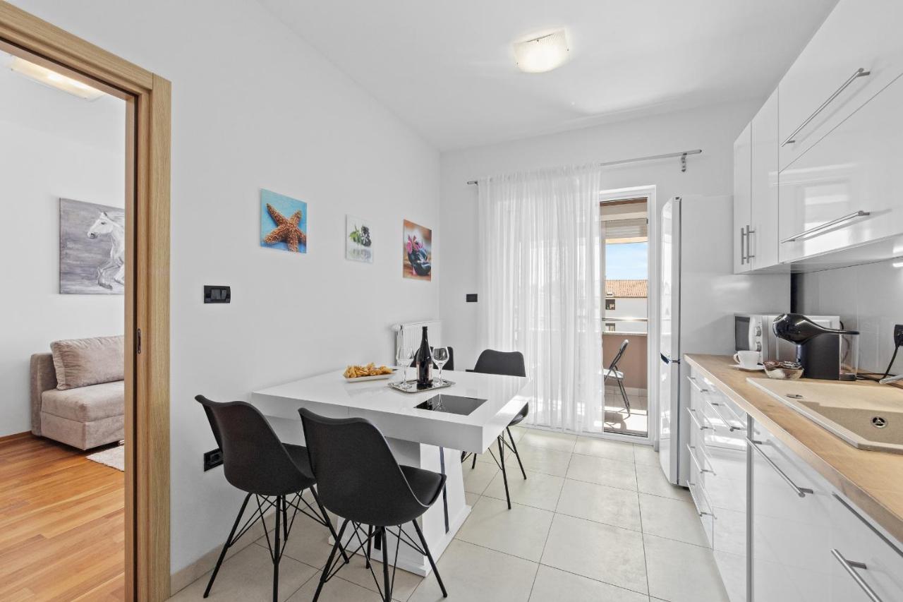 Feniks Fazana Apartman מראה חיצוני תמונה