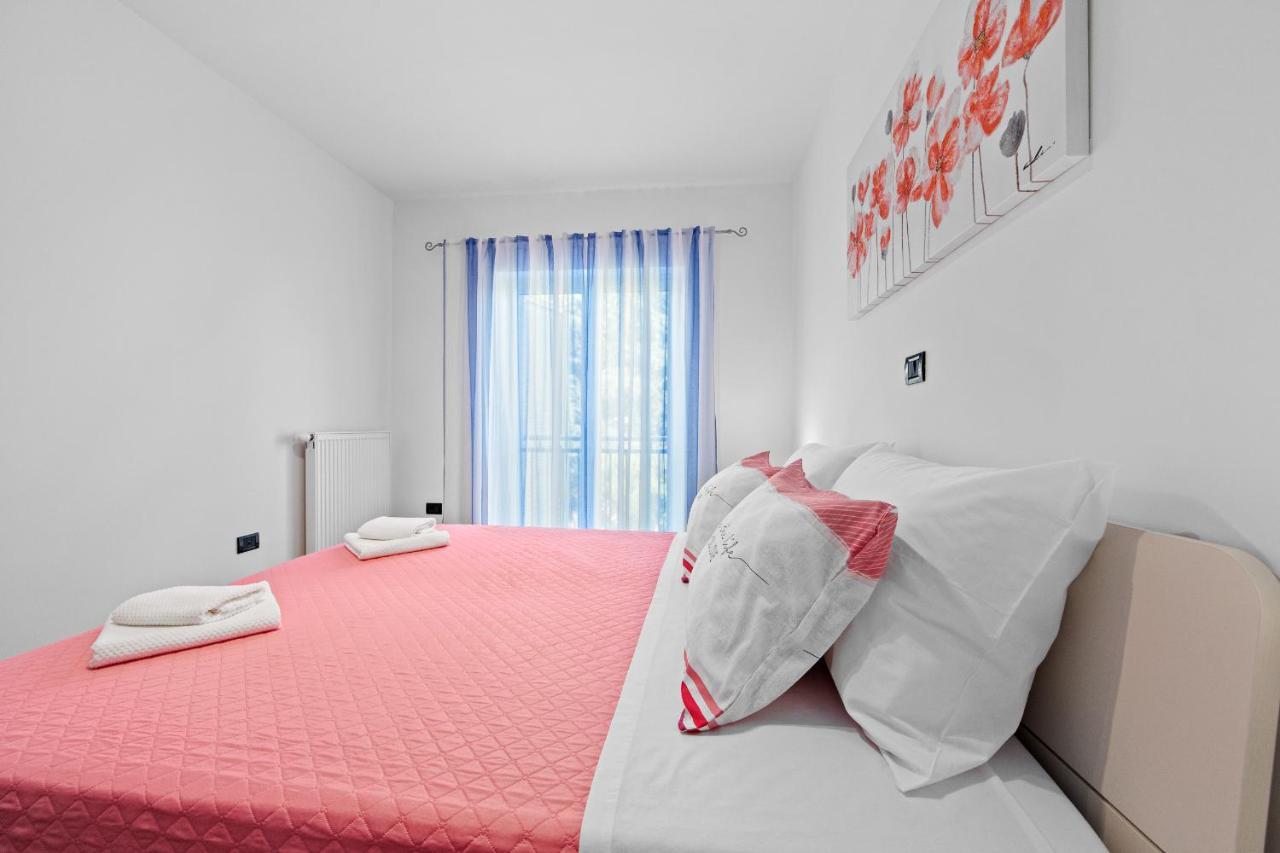 Feniks Fazana Apartman מראה חיצוני תמונה