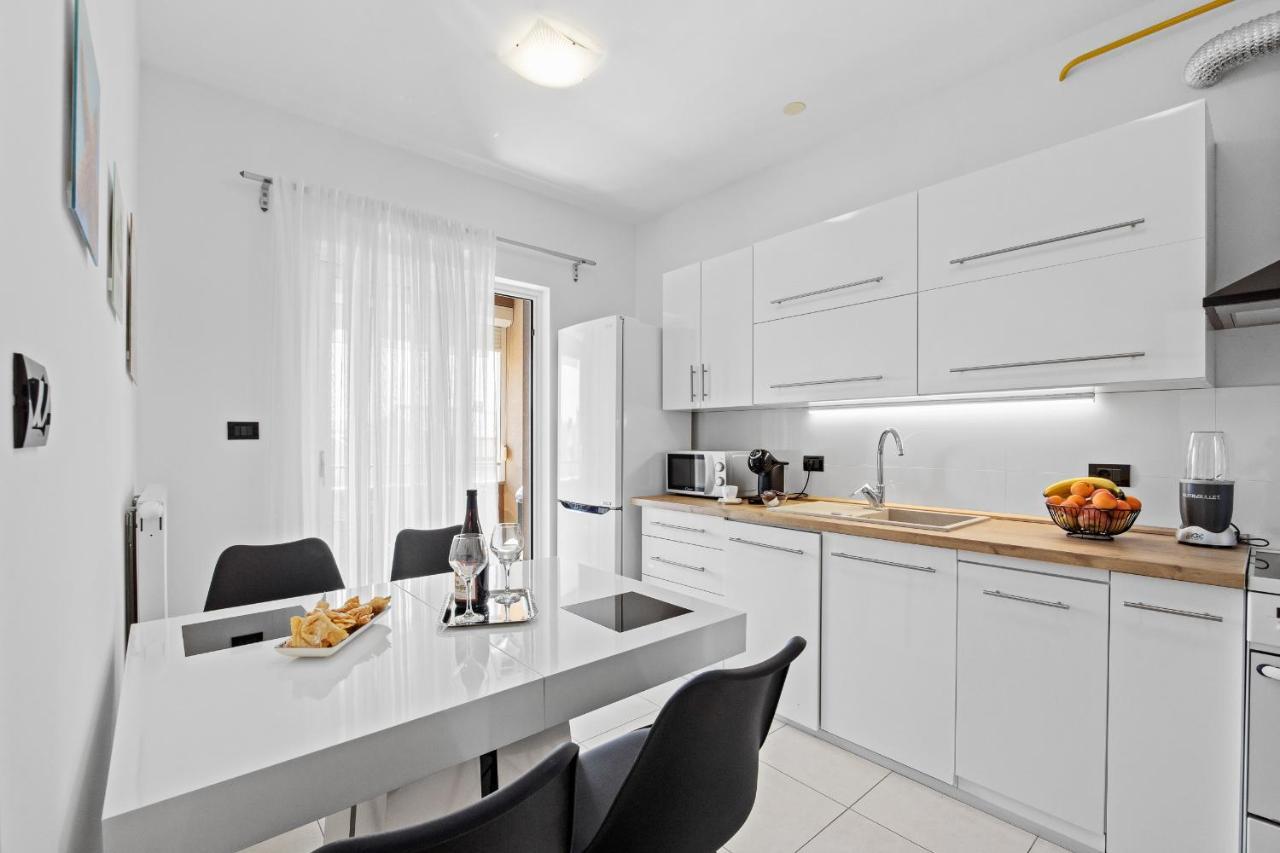 Feniks Fazana Apartman מראה חיצוני תמונה