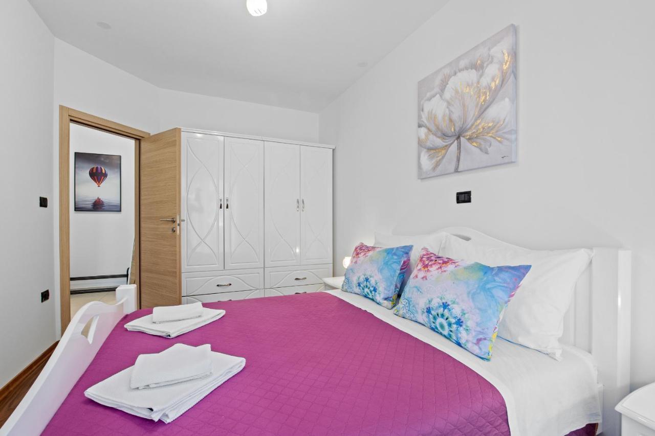 Feniks Fazana Apartman מראה חיצוני תמונה