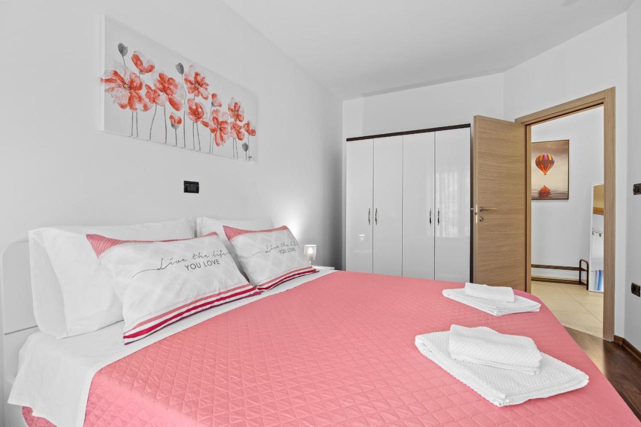Feniks Fazana Apartman מראה חיצוני תמונה