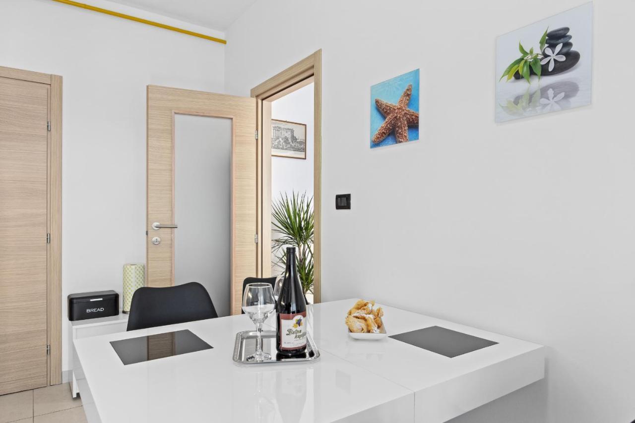 Feniks Fazana Apartman מראה חיצוני תמונה